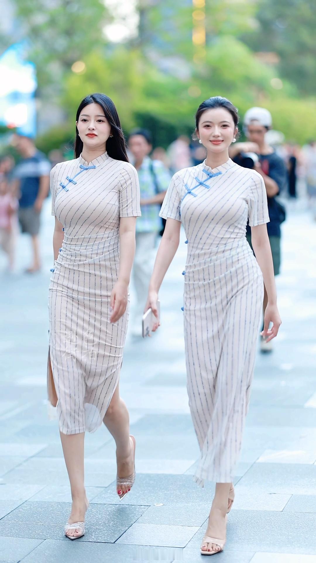 【成都街拍】旗袍美。丨摄影拍照每日穿搭​​​