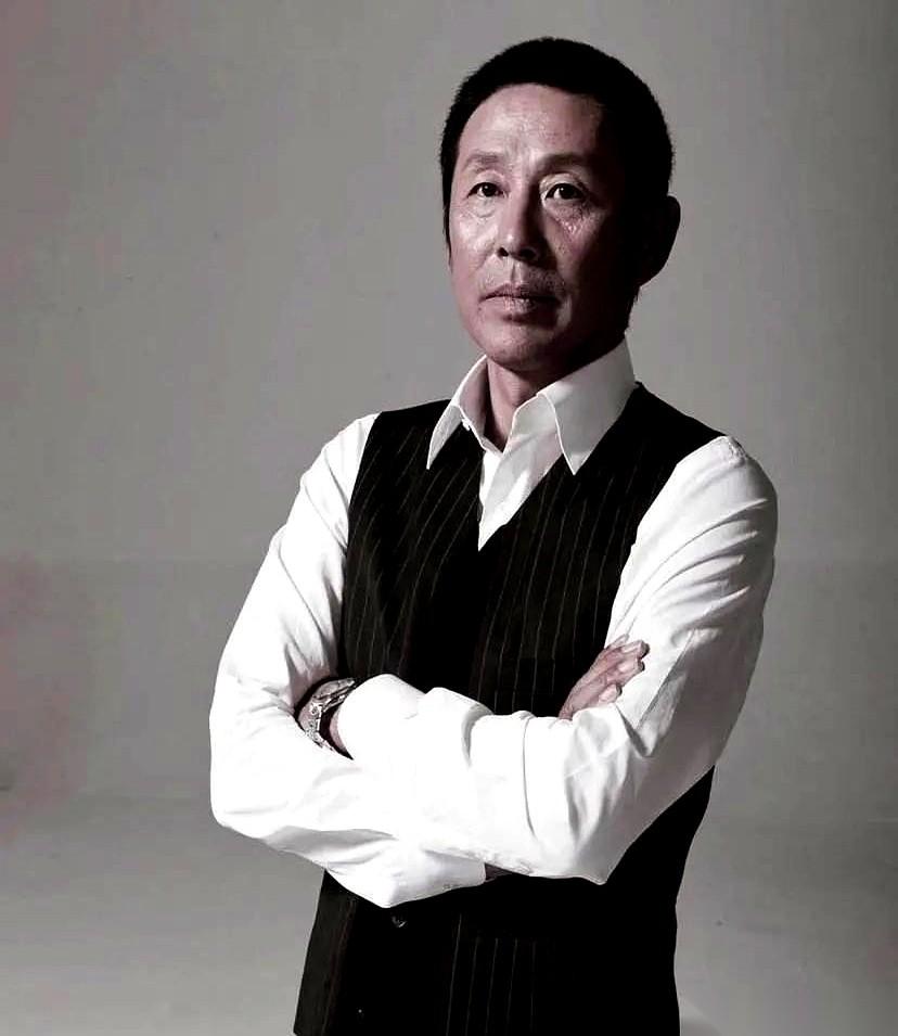 很多人都听过陈道明那句话，说最好的女人，是能让男人“省心”的。这话太对了，但也