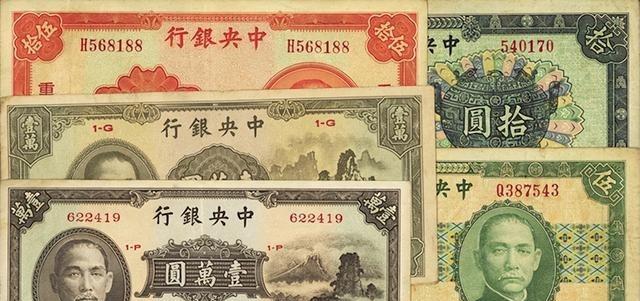 1948年某天一位颤颤巍巍的老太太走进青岛市贸易行。她小心翼翼地问：“掌柜，我没