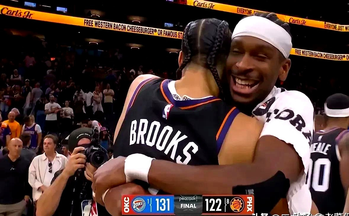 场上差点打起来，场下怎么还抱上了？雷霆4比0横扫太阳，亚历山大...