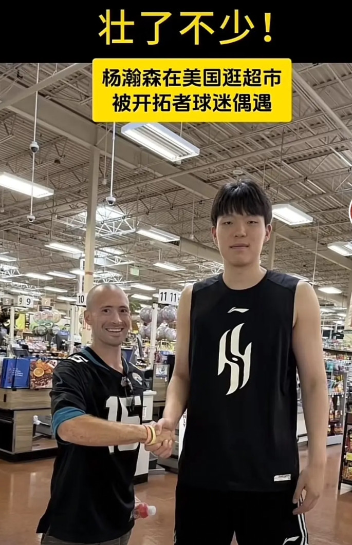 中国男篮和男足球员，有两个最基本特征：1、接受采访，球员嘴里永远说不出一句稍微有