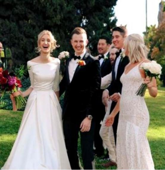 法国结婚率3%，同居率97%，上到总统，下到平民，大多数都是不结婚的，只是同居。