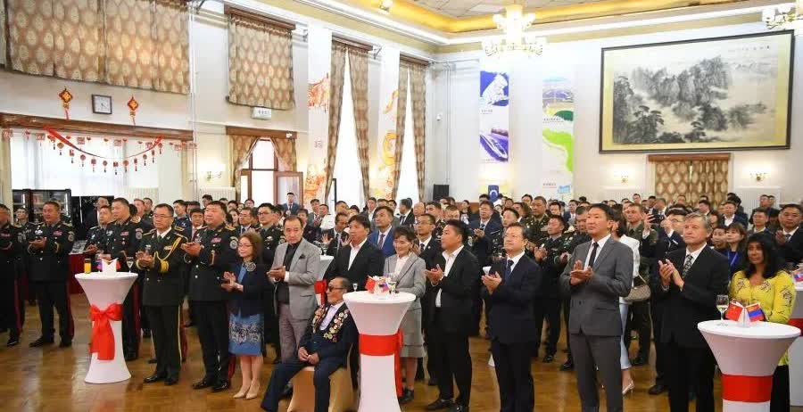 中国驻蒙古国大使馆举办纪念中国人民抗日战争招待会，蒙古国派国防部国务秘书达·冈呼