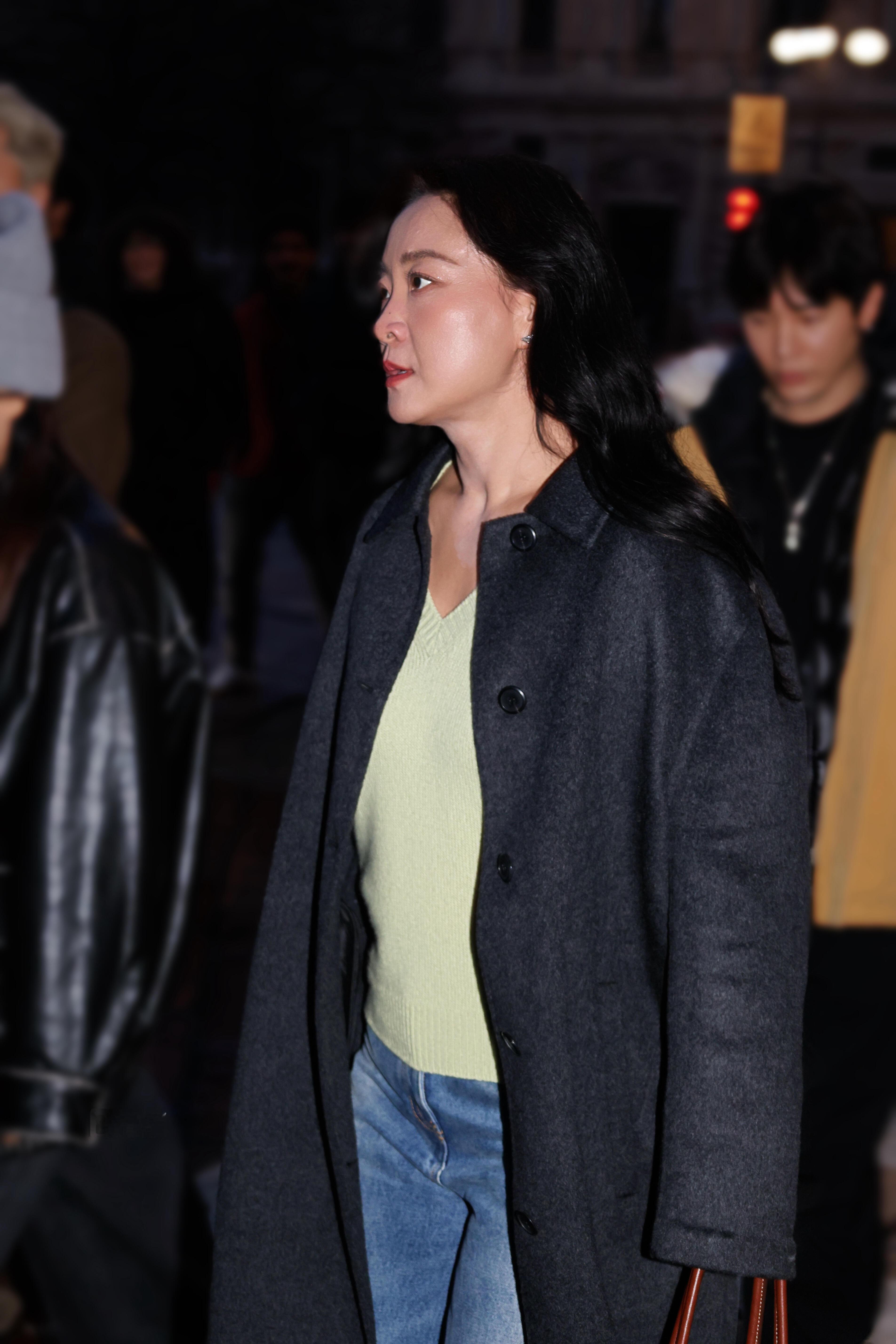 贾玲瘦成孔孝真了