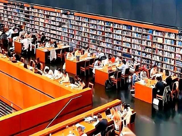 刷到教育部那个通知，我手机差点没拿稳。2026年起，学校不准再买外面的卷子了。