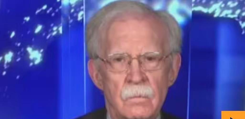 美国前国家安全顾问约翰·博尔顿今天发文说：“特朗普出于国内政治原因，想要从伊朗局