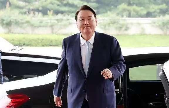 尹锡悦有没有机会被特赦？从过往的经验来看，是有的！韩国前总统全斗焕曾因涉嫌内乱罪