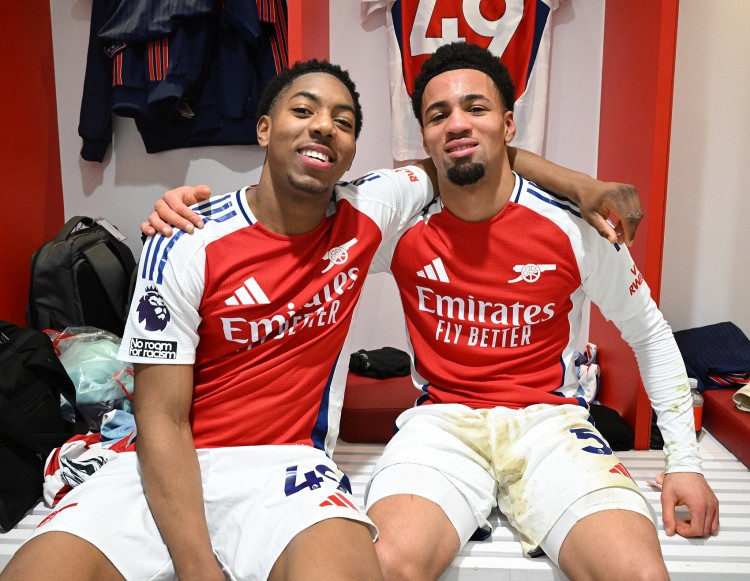 泰晤士: 恩瓦内里和斯凯利本赛季出场锐减, 但塔帅已排除外租可能