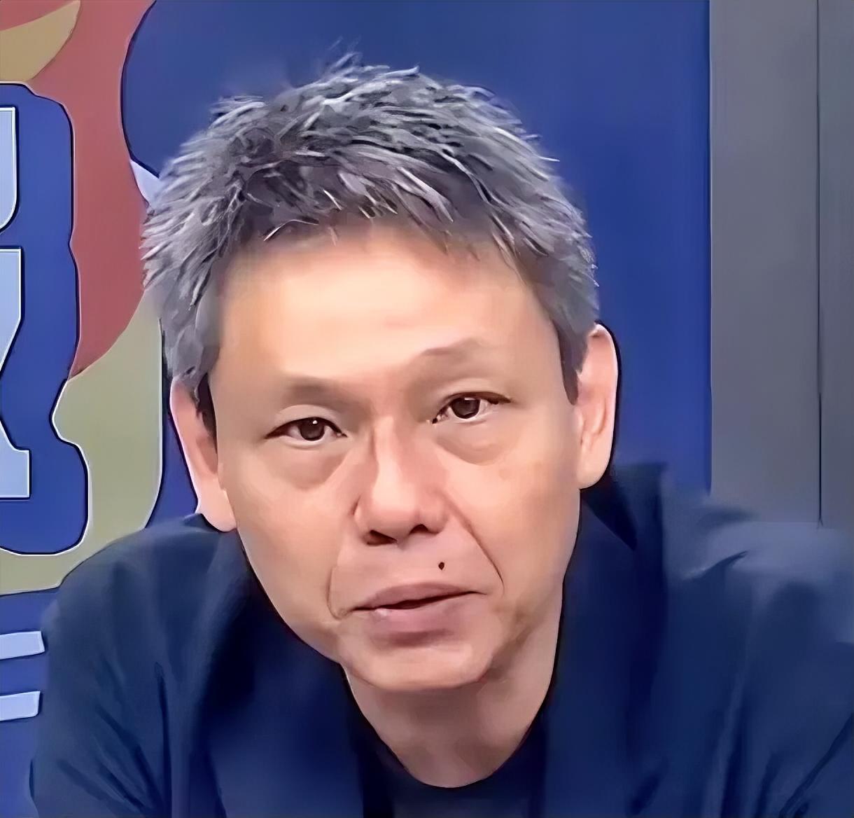 台湾名嘴谢寒冰5月17日在社交媒体发文，怒怼“台独”：全世界都只承认台湾是中国的