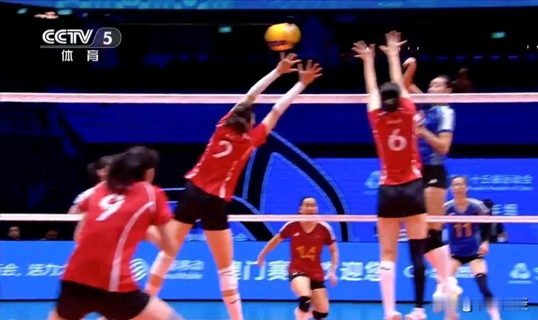 河南女排0:3不敌上海队，朱婷独木难支，尽力了。原以为有了朱婷的河南队会不一