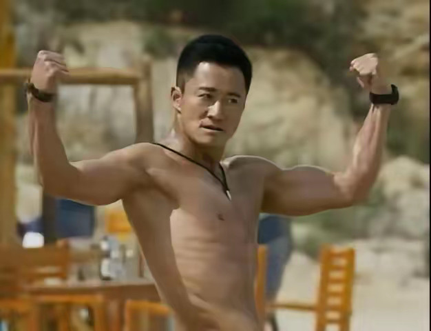 《镖人》换人！吴京最后还是向资本妥协了！吴京的电影《镖人》正式宣布换人，那尔那茜