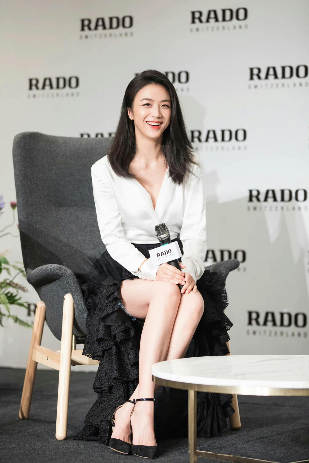 的美，独一无二，不可替代！当年要不是拍完色戒被雪藏，相信现在肯定有更多优秀的