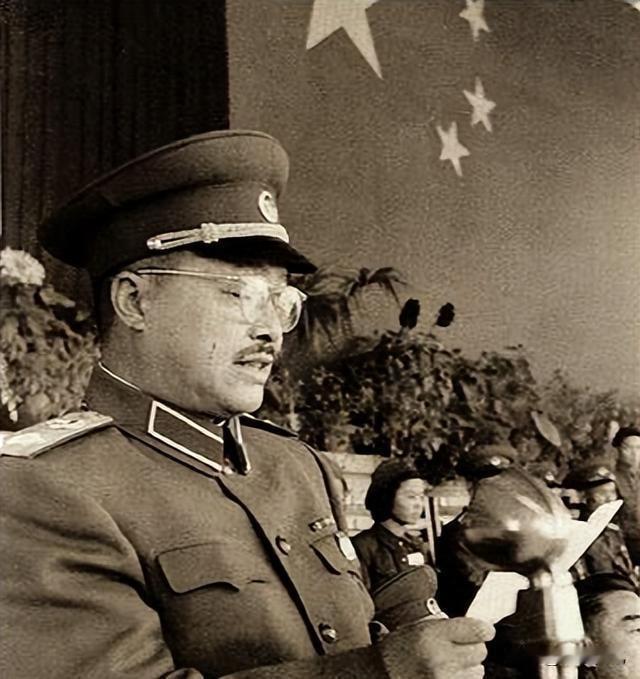 1955年授衔！毛主席一句评价，道破贺龙元帅最珍贵的伟大1955年毛主席亲