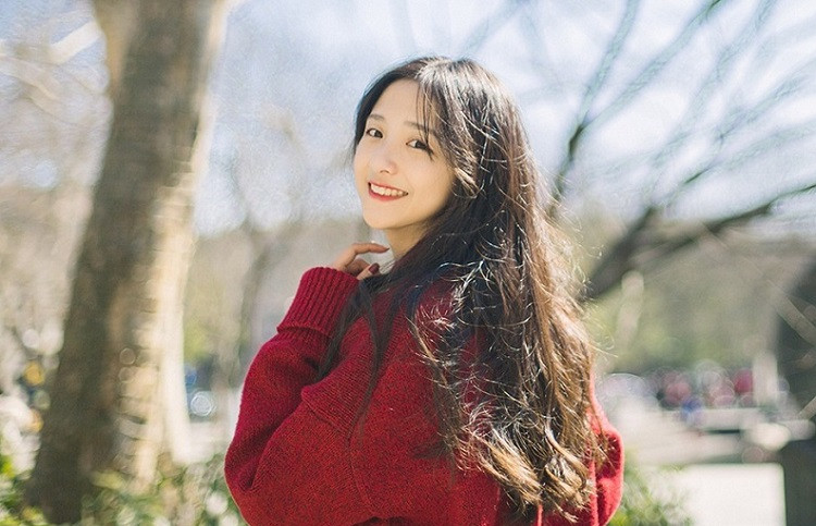 遇见已婚男人来撩，聪明的女人会如此处理：1.保持距离，不给你暧昧的机会；2.