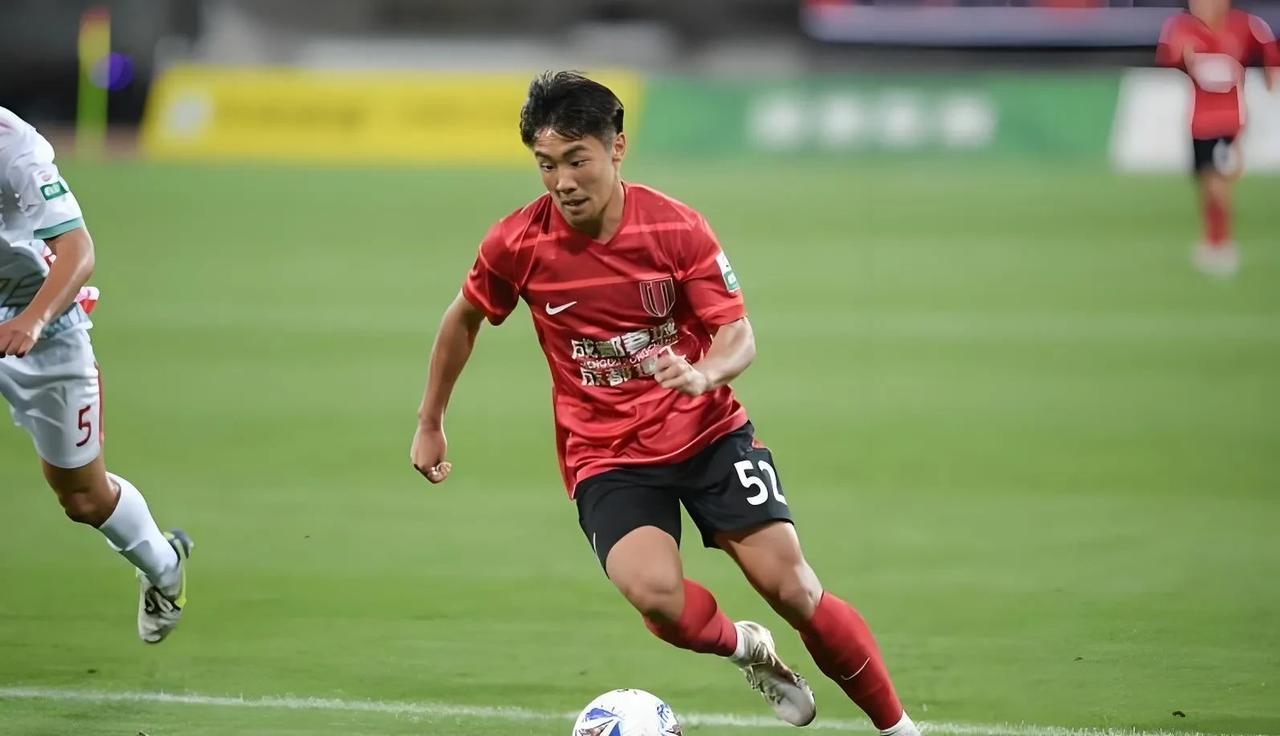 中国16岁“天才球员”横空出世，今晚补时头球破门，2比1绝杀沙特U16，中国绝杀