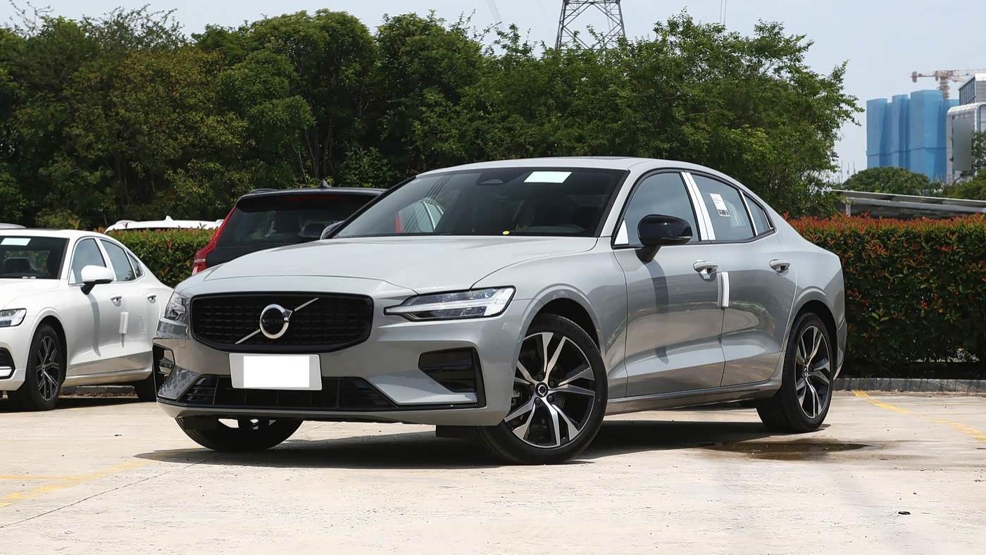 沃尔沃S60隐藏实力！2.0T轻混+7速双离合，性价比之王？