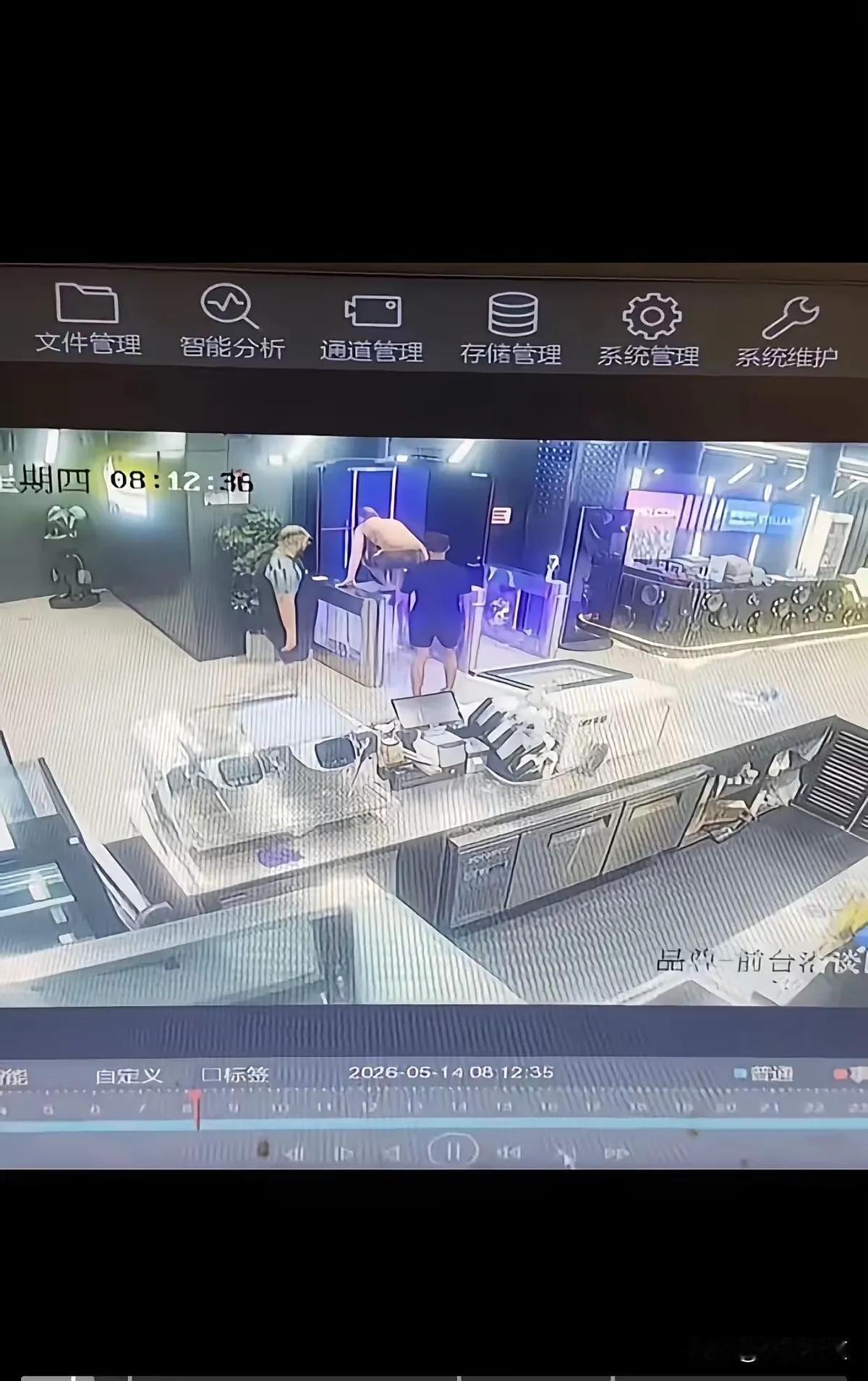 中国不是法外之地！谁能想到，在上海这个国际化大都市，竟然有四名外籍男子把"零
