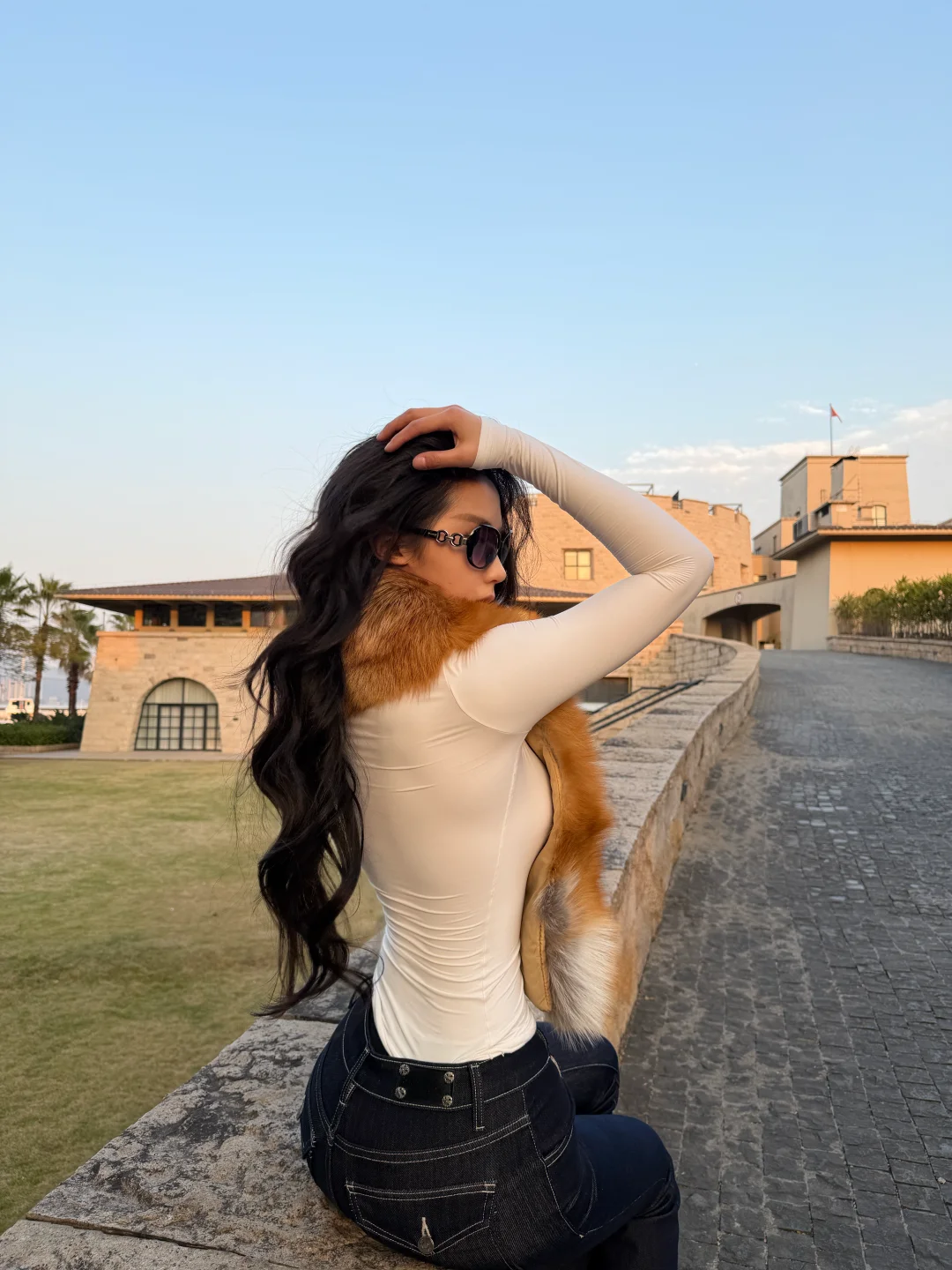 背后议论我的时候可以顺便看看我的大屁股