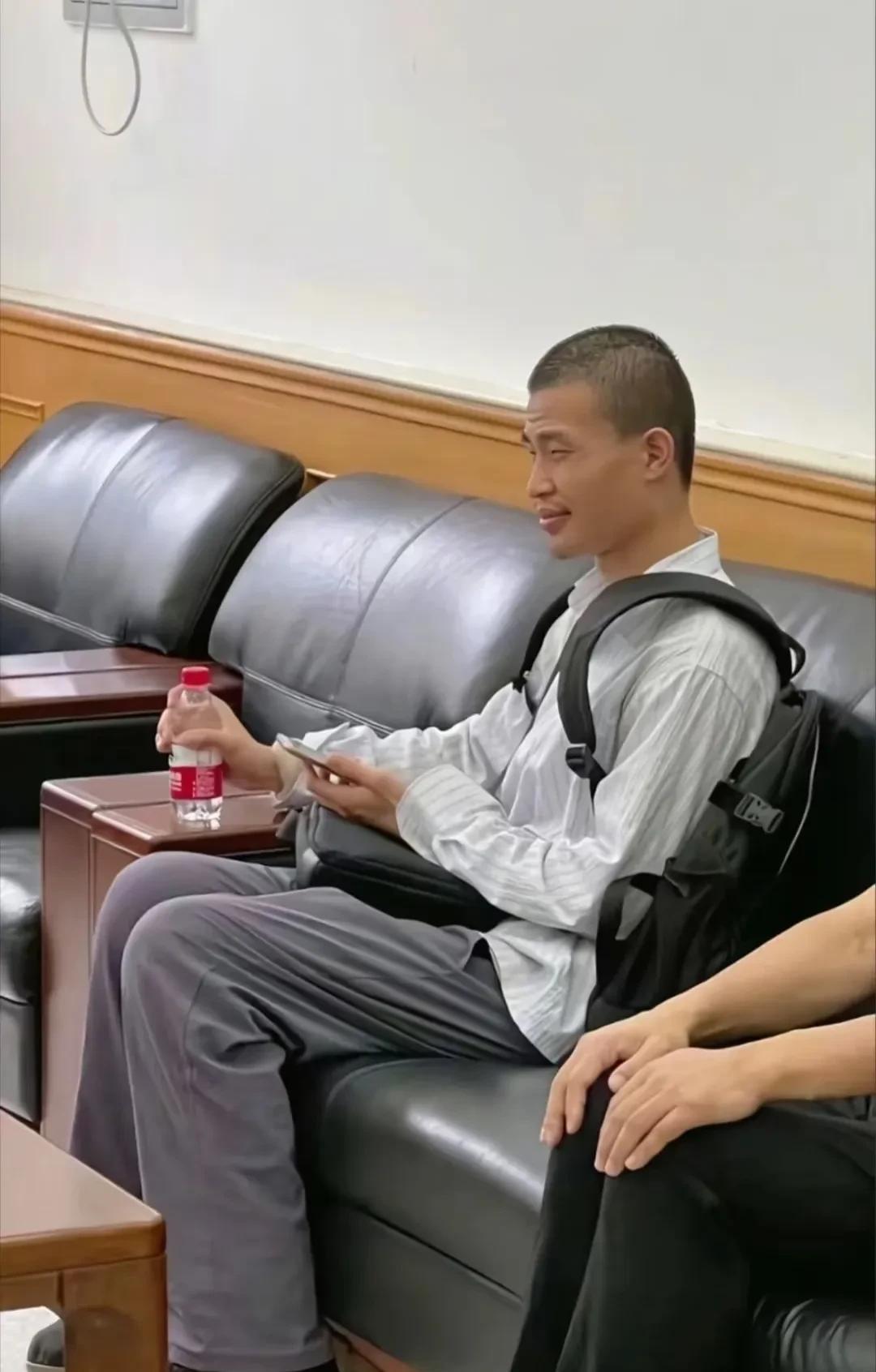 针对韦东奕营养不良问题，北大终于回复了北大特意安排了北大医学部给韦东奕看病虽