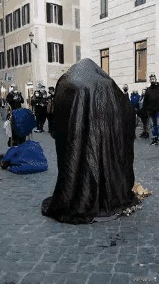 旁边的老外都看呆了