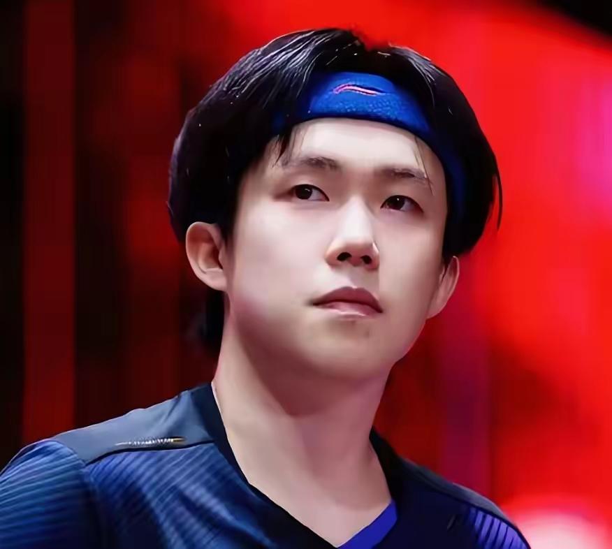 你说的很对，王楚钦与樊振东根本没有可比性！樊振东在单打上实力出众，世界第