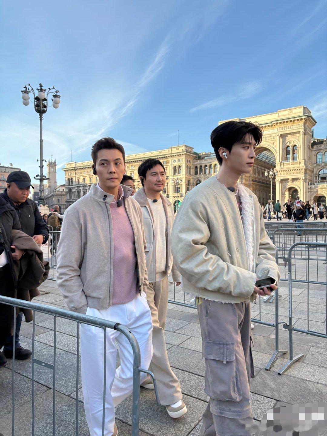 《现在就出发》第三季大家出现在米兰，陈伟霆好像老干部，王安宇穿搭被笑是地主家的傻