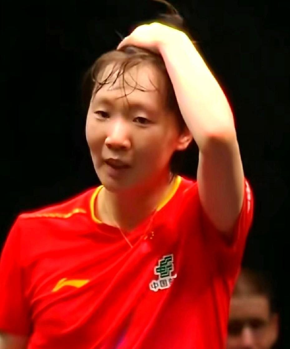 直到王曼昱鏖战七局输给了削球，才终于有人大声说：原来打削球，是这么磨人的一件事。