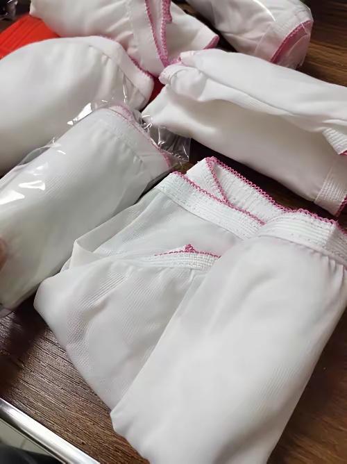 我朋友只穿一次性的内裤，她从来不穿其他的内裤，我问她为什么？她说穿一次性的比较卫