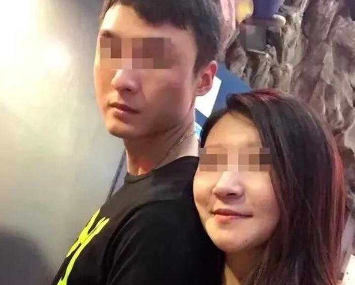 恶魔现在泰国监狱过得很惨，原先判了33年4个月，在牢里打架被加刑8个月。估计活不