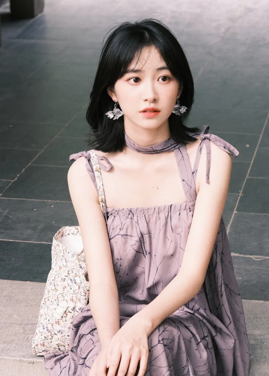 吴镇宇不识“杨肸子”名引热议：生僻字取名的尴尬与争议