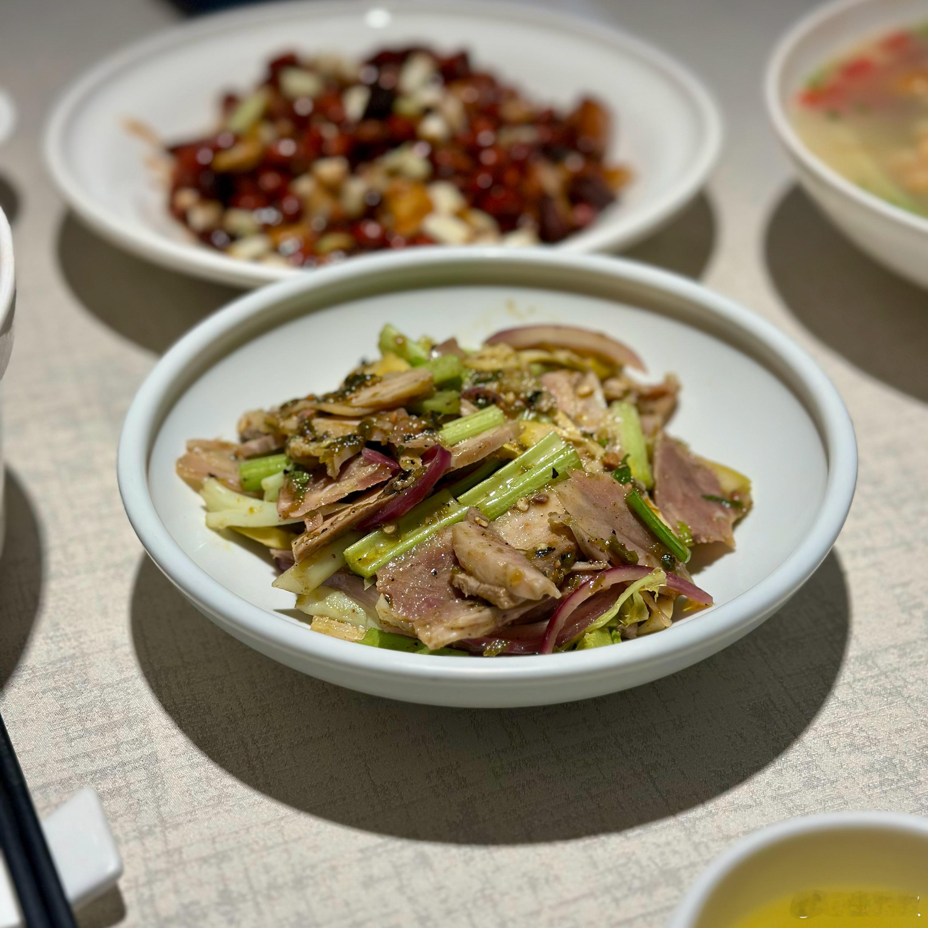 今天又到来吃大蓉合的团购双人餐，上次来吃过，感觉不错。这次又回购了，团下来八十几