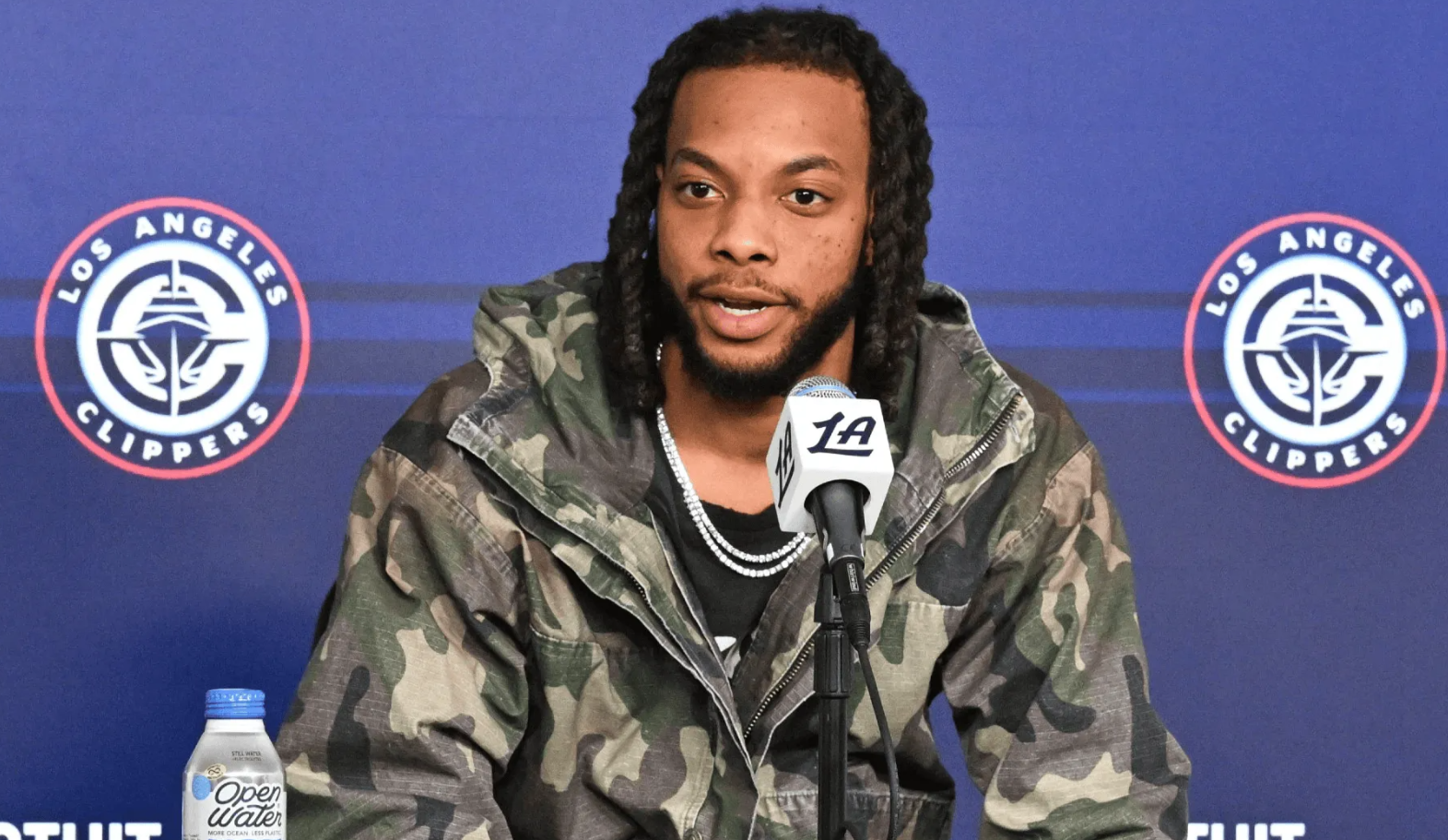 快船记者TomerAmarly更新动态，晒出快船的伤病报告：达里厄斯-加兰、