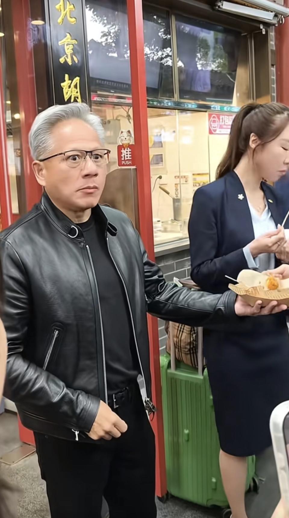北京胡同里的美食探店之旅🍜👨‍👩‍👧‍👦