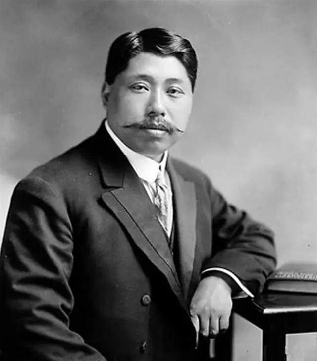 二次革命还没真正开始，黄兴为啥绝望提前出走！云南蔡锷直接拒绝：袁世凯不称帝就绝不