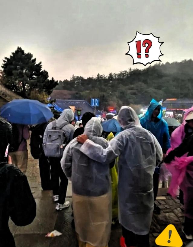 5月3号突发！泰山顶上的人后悔惨了，不是下雨，也不是大风，而是突如其来的下