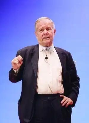 知名投资人罗杰斯曾说：“史上最惨烈的金融危机，将在2026年发生，而这场危机主要