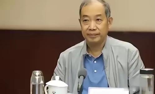 我们的马伟明院士老了，我们的“国宝”老了，我们的“电磁狂人”，那个敢跟世界叫板