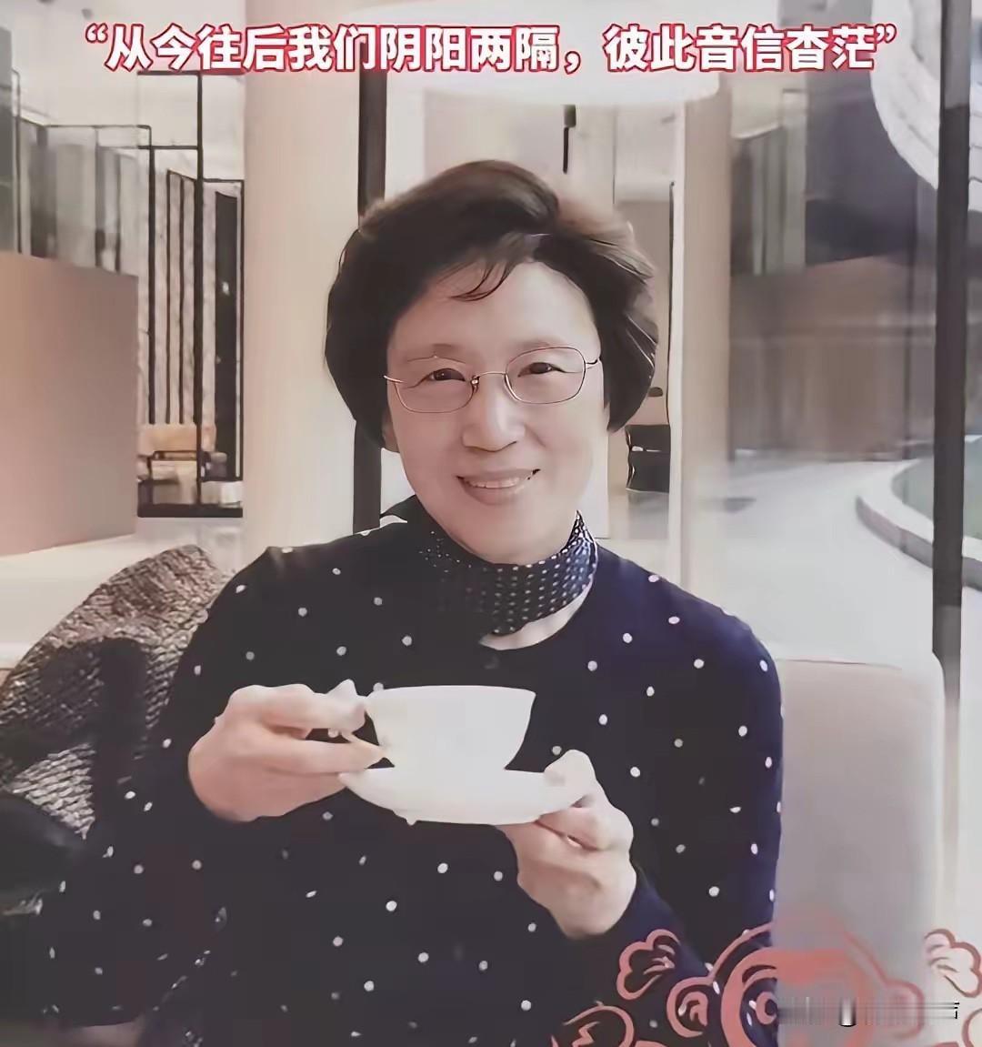 董卿母亲去世了。不是死于意外。不是死于贫穷，更不是死于自然规律，而是死于疾病。前