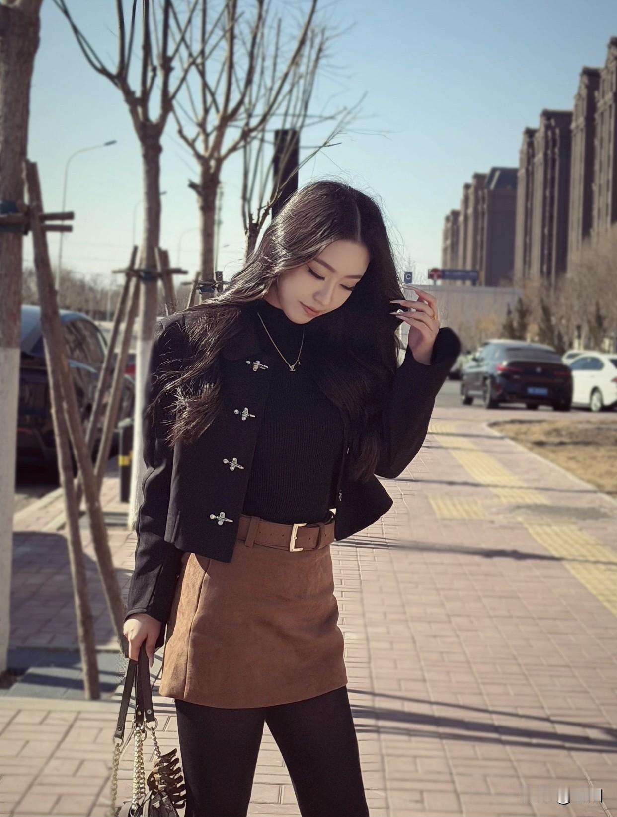 什么是性感，追求性感是对还是错追求性感没有对错。它是自我表达和自信展现，只要不违