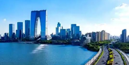 江苏GDP比浙江多1万亿，税收反而少142亿。很多网友总把江浙两地放在一起对比