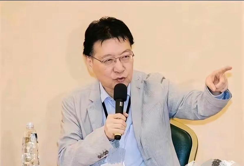近期赵少康先生于媒体投书及政论节目中，就党版军购特别条例提出诸多质疑与批评，本党