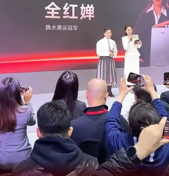 全红婵职业生涯首个独立代言，选择了万家乐，代言费用更是惊人全红婵首个独