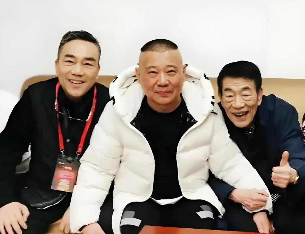 郭德纲凌晨发文，悼念杨少华！7月10日，凌晨，00点42分，郭德纲依旧没有入睡