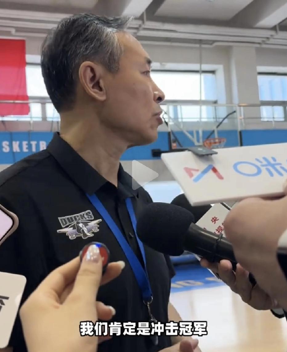 全运会男篮比赛第一场冷门。北京男篮以88:97不敌天津男篮，无缘开门红。天津赢了