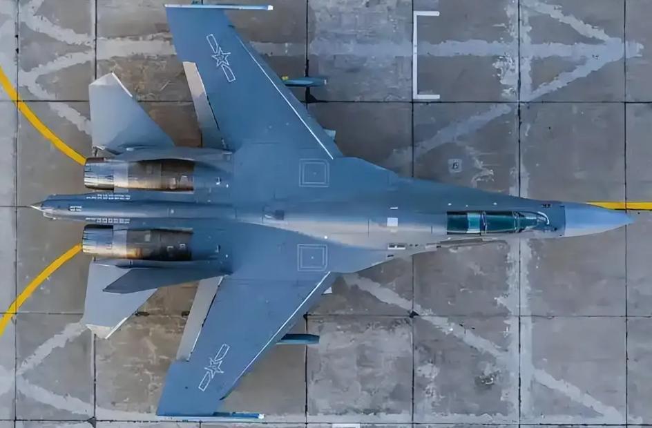 350架歼16，组成亚洲重型机群天花板，终极侧卫凭啥成中国空军王牌？提起中国