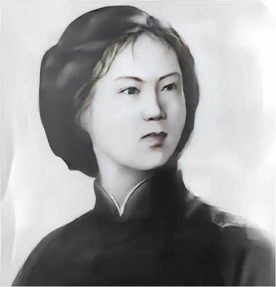 1947年，解文卿落入“还乡团”之手，敌人抓起她的头发，把她吊在屋梁上，用刺槐棍