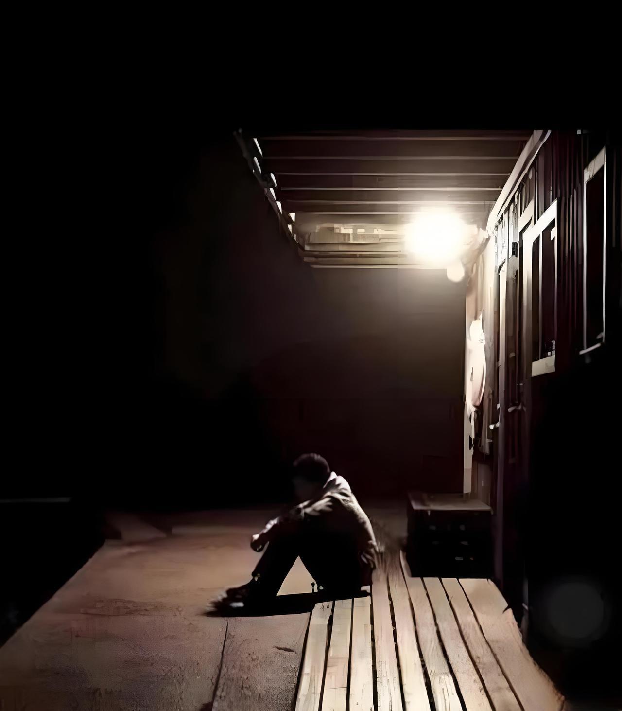 “独来独往的人，可能才最靠得住。”有没有发现，身边那些经常一个人吃饭、一