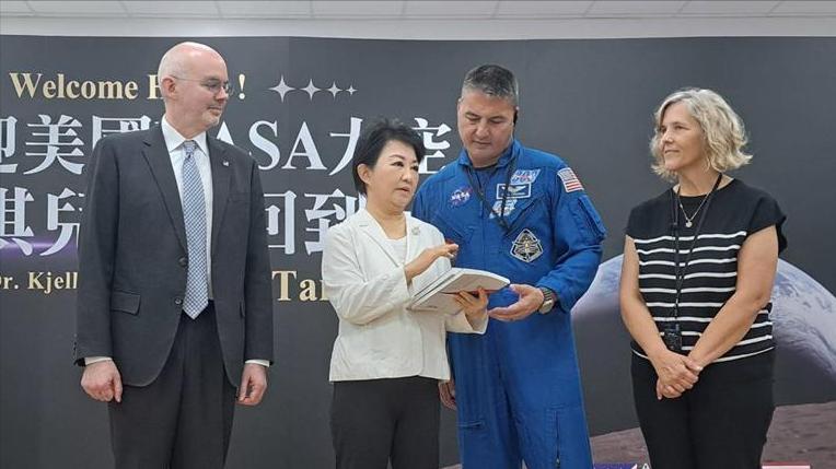 台媒报道，赖清德窜访斯威士兰临时喊停，“美国在台协会”（AIT）处长谷立言今日与