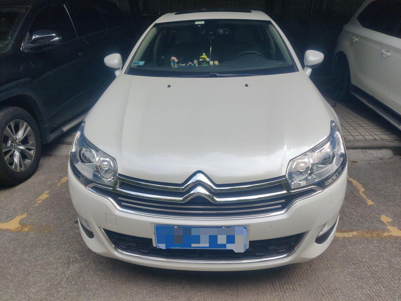 十多年前的好车，雪铁龙C5，1万块拿下！前两天帮粉丝验了一台雪铁龙C5，201