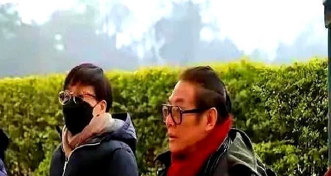 李连杰娶利智那天，他妈没去，撕开多少豪门婚姻的遮羞布。利智什么出身？